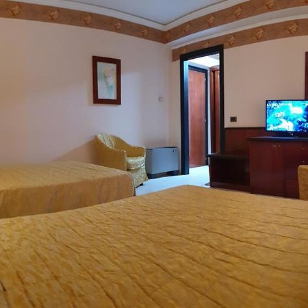Palahotel Vallenoce Decollatura Extérieur photo