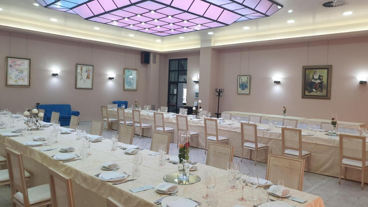 Palahotel Vallenoce Decollatura Extérieur photo